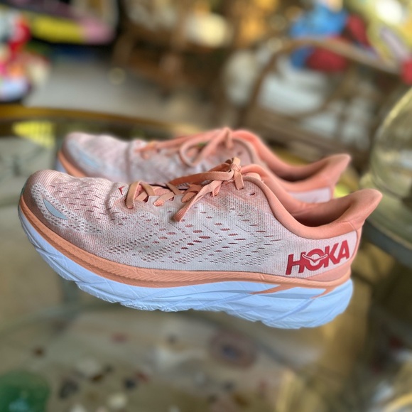🦩Hoka🦩-Women's Pink Running Shoes-Sz 10 Clifton 8 - Picture 1 of 12